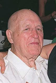 Lawrence Tierney Profile Picture