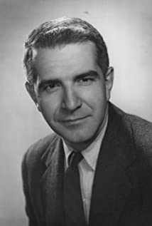 Harry Reasoner - Age, Family, Biography | The Famous Birthday