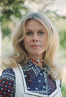 Elizabeth Montgomery Profile Picture