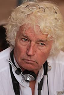 Jean-Jacques Annaud Profile Picture