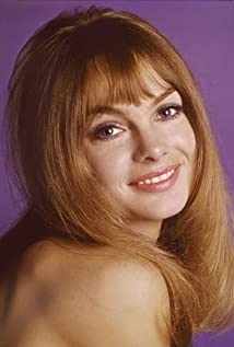 Jean Shrimpton Profile Picture