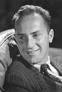 Keenan Wynn Profile Picture