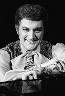 Liberace Profile Picture